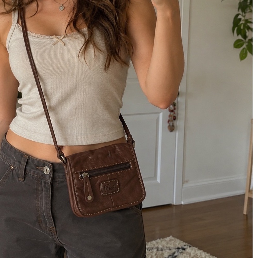 Fossil Vintage Brown Pebbled Leather Mini Crossbody Bag Turn Lock Small Pouch